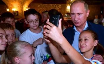 بوتين يكافئ الروسيات المنجبات.. مبلغ ثمين لمن تلد 10 أطفال
