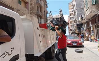 إغلاق منشآت مخالفة وإزالة اشغالات خلال حملات رقابية بالإسكندرية