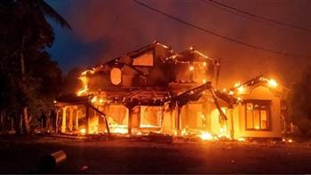 التحقيق مع 3 أشخاص للاشتباه بمشاركتهم في إشعال النيران بمنزل رئيس وزراء سريلانكا المستقيل