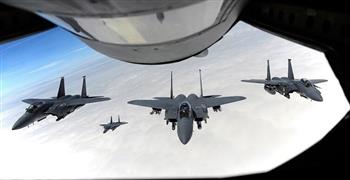 ثمانية مقاتلات أمريكية من طراز F15 لمرافقة طائرة بيلوسي لتايوان