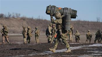 أوكرانيا تطالب الناتو بالحصول على أسلحة ثقيلة في أقرب وقت