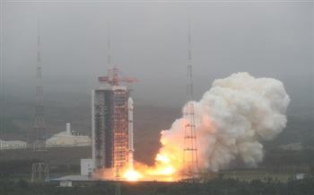 الصين تطلق القمر الاصطناعي "بكين -3بي"