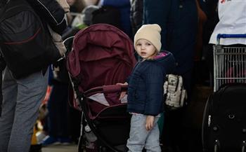 تقرير: الأطفال الأوكرانيون اللاجئون قد يصبحون فريسة للمافيا والمتاجرين بالبشر