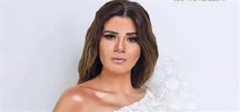 رانيا فريد شوقي تحتفل بعيد زواجها السابع على طريقتها (فيديو)