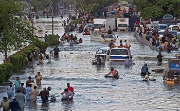 ارتفاع حصيلة ضحايا الفيضانات الكارثية في باكستان إلى 903 قتلى