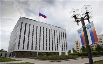 السفارة الروسية: الولايات المتحدة تخشى فضح جرائم "آزوف"