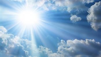 هاني الناظر يحذر: شمس الظهيرة تسبب حروقًا مثل الماء المغلي