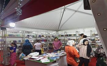 جمهور معرض الكتاب الثالث برأس البر يثني على أسعار سلسلة النشر الإقليمي