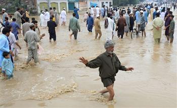 ارتفاع حصيلة ضحايا الفيضانات العارمة في باكستان إلى 1033 قتيلا