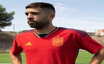 المنتخب الإسباني يكشف عن قميصه في كأس العالم