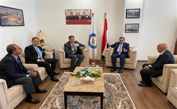 وزير البترول يبحث مع مسئولي "إكسون موبيل" تعزيز الاستثمارات في مصر