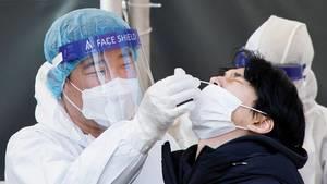 كوريا الجنوبية تسجل أكثر من 115 ألف إصابة جديدة بفيروس كورونا