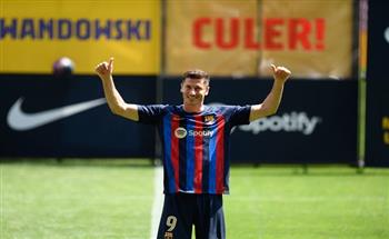 ليفاندوفسكي: فخور بكوني لاعبا في برشلونة وأريد الفوز بالألقاب