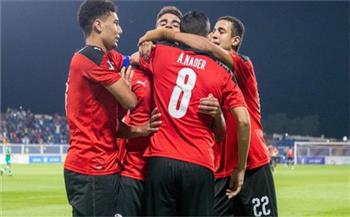 وزير الرياضة يؤازر لاعبي منتخب الشباب قبل نهائي كأس العرب 