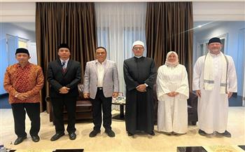 أمين «البحوث الإسلامية» يبحث مع مسؤول إندونيسي سبل التعاون العلمي المشترك