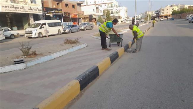 رئيس «مرسى علم»: متابعة أعمال النظافة اليومية ورفع المخلفات بجميع مناطق المدينة