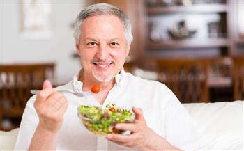 4 أطعمة تعطل التمثيل الغذائي بعد سن الخمسين