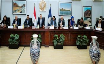 وزير السياحة يتابع سير العمل بمنطقة خدمات الزائرين بالمتحف المصري الكبير 