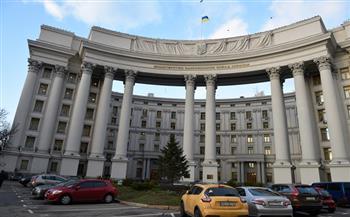 الخارجية الأوكرانية تحث الشركاء على مواصلة إمداد كييف بالأسلحة