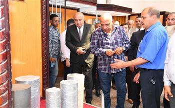 وزير قطاع الأعمال يتفقد شركة مصر للألومنيوم بنجع حمادي 