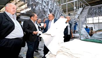 خلال زيارته لمدينة الجلود.. وزير التجارة: طرح 100 مصنع للمنتجات النهائية أمام المستثمرين قريبا 