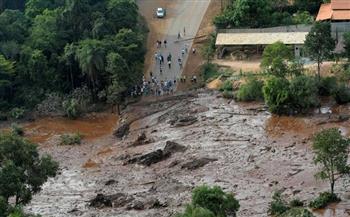 مصرع 3 أشخاص بانهيار سد في جنوب أفريقيا