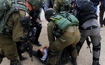 قوات الاحتلال تعتقل 23 فلسطينيًا من الضفة