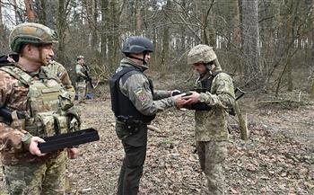 وزير الدفاع الدنماركي يعلن أن الجيش الأوكراني سيجري تدريبات في بلاده