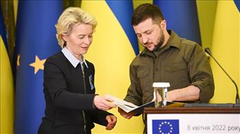 رئيسة المفوضية الأوروبية تصل أوكرانيا