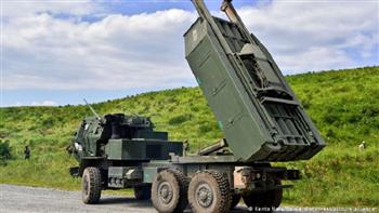 الخارجية الروسية تحذر الولايات المتحدة من تزويد أوكرانيا بصواريخ بعيدة المدى