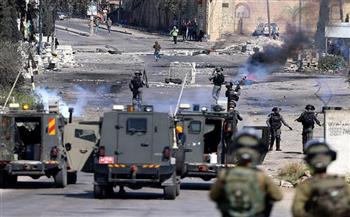 اشتباكات بين الفلسطينيين وقوات الاحتلال الإسرائيلي في مناطق متفرقة بالضفة الغربية