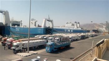 تداول 9 آلاف طن بضائع و592 شاحنة بموانئ البحر الأحمر