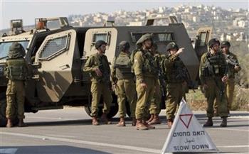الاحتلال الاسرائيلي يعيق تحركات المواطنين ويغلق مدخل قرية رمانة غرب جنين