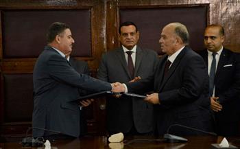 وزير التنمية المحلية ومحافظ الإسكندرية يشهدان توقيع عقد المنظومة الجديدة للمخلفات