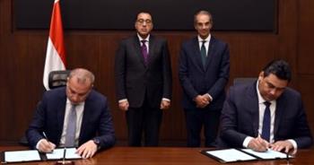 مدبولي يشهد توقيع بروتوكول تعاون بين صندوق التنمية الحضرية والشركة المصرية للاتصالات