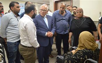 محافظ بورسعيد يوجه بتوفير الرعاية الصحية لمصابي حادث طريق 30 يونيو