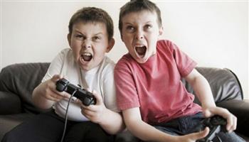 ادمان الألعاب الإلكترونية يدمر الصحة النفسية لأطفالكم 