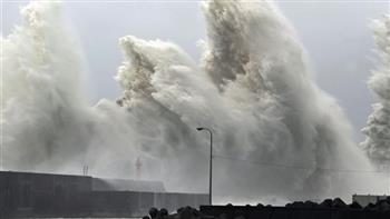 إعصار "فيونا" يصل سواحل المحيط الأطلسي بكندا مصحوبًا بأمطار غزيرة ورياح عاتية