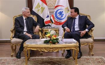 وزير الصحة يبحث مع سفير فرنسا في مصر تعزيز التعاون بين البلدين