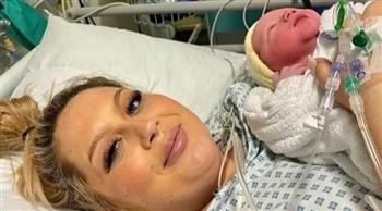 بريطانية تنجب طفلها بعد 24 ساعة فقط من اكتشاف الحمل