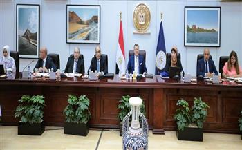 وزير السياحة يترأس اجتماع مجلس إدارة «الأعلى للآثار»