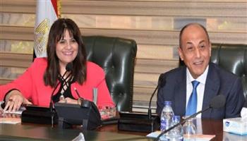 وزيرة الهجرة تعلن أول مجموعة محفزات ببرامج وأسعار خاصة لتذاكر الطيران من وإلى مصر