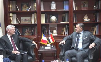 وزير السياحة وسفير فرنسا بالقاهرة يبحثان تعزيز سبل التعاون المشترك