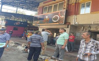 الداخلية تقضي على انتهاك حرمة الطريق العام في إمبابة بحملة على مطاعم شهيرة | صور