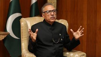 الرئيس الباكستاني يستقبل سفير خادم الحرمين الشريفين