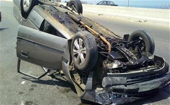 مصرع وإصابة 4 أشخاص في حادث انقلاب سيارة على الطريق الصحراوي بالبحيرة 