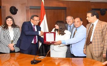 وزيرة الهجرة: المصريون بالخارج شركاء أساسيين في التعريف بمنجزات الدولة