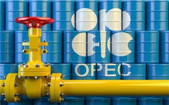 نوفاك: "أوبك بلس" ستراقب حالة سوق النفط بما في ذلك فكرة مجموعة السبع بشأن تحديد سعر النفط الروسي