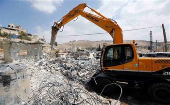 الاحتلال الإسرائيلي يخطر بهدم جدران استنادية في بيت لحم