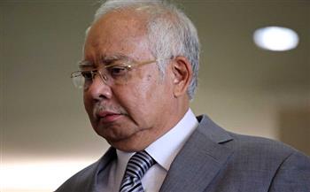 رئيس الوزراء الماليزي الأسبق يطلب عفوًا ملكيًا